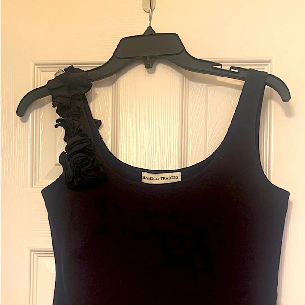 Bamboo Traders Ruffled Tank - Picture 1 of 8